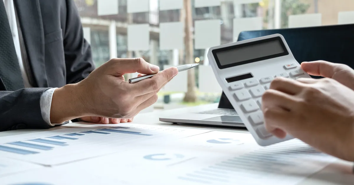 ERP canlıya geçtikten sonra ilk 90 gün: hypercare, kullanıcı benimseme ve gösterge takibi